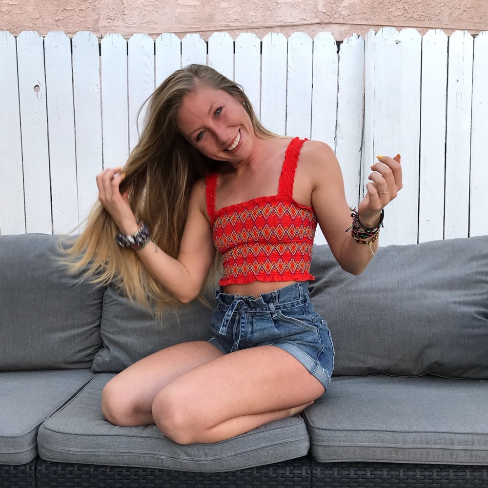 Meet your Posher, Alexis